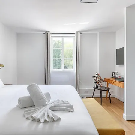 Hotel La Coudraie - Proche De Disneyland 3*
