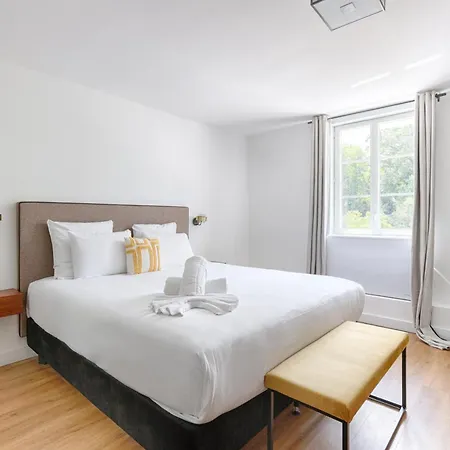 Hotel La Coudraie - Proche De Disneyland