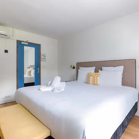 La Coudraie - Proche De Disneyland Hotel 3*