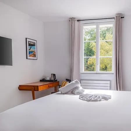 Hotel La Coudraie - Proche De Disneyland Montévrain