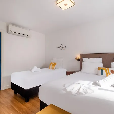 La Coudraie - Proche De Disneyland Hotel 3*