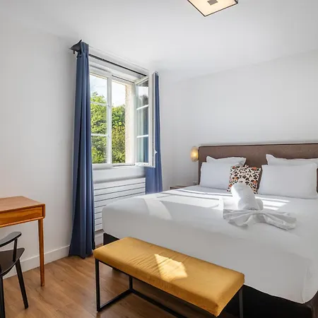 Hotel La Coudraie - Proche De Disneyland 3*
